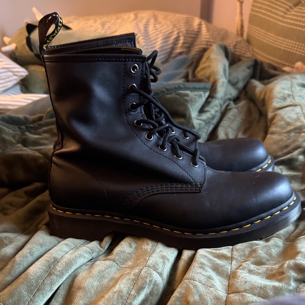 Classic Black Leather Boots docs